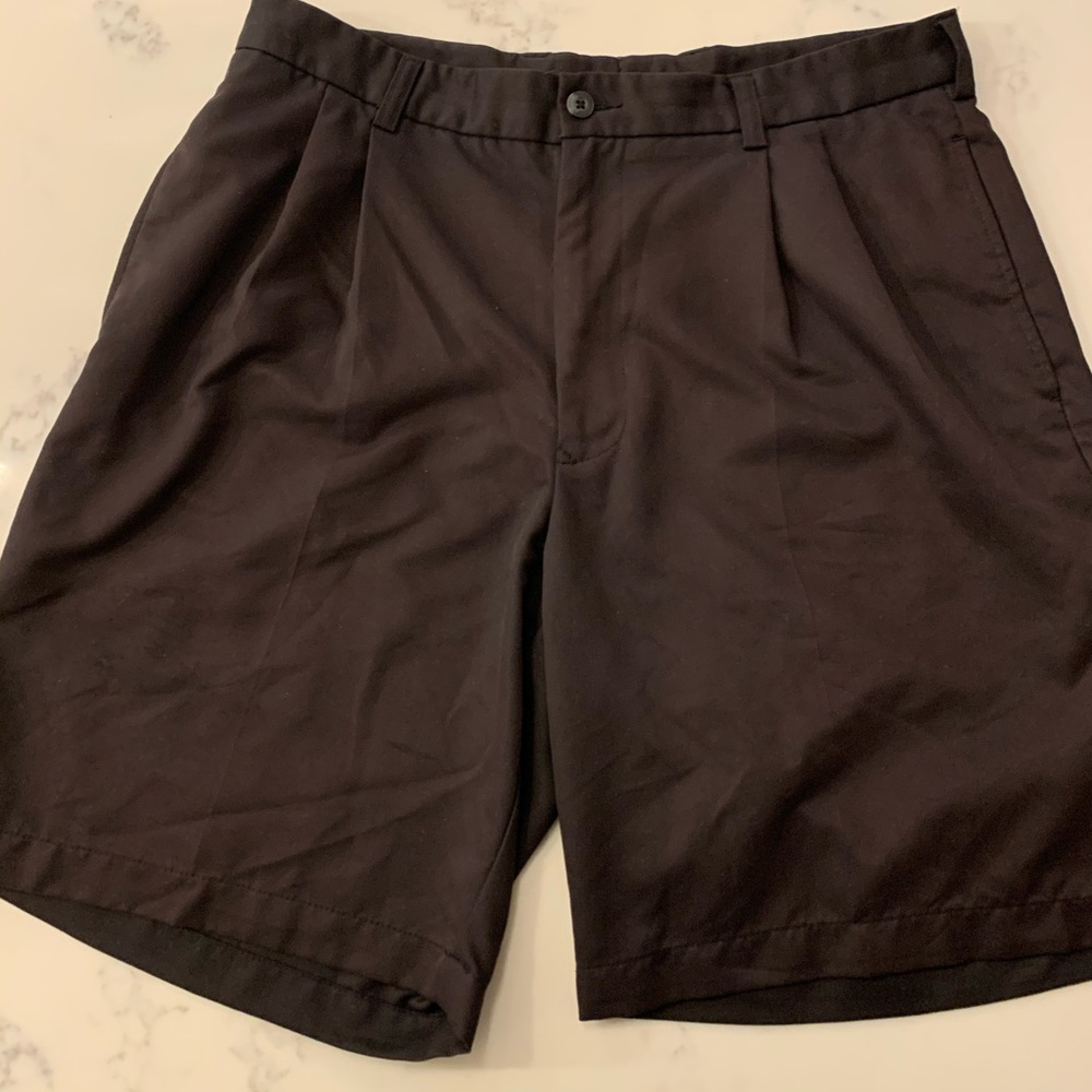 Men’s Black golf shorts